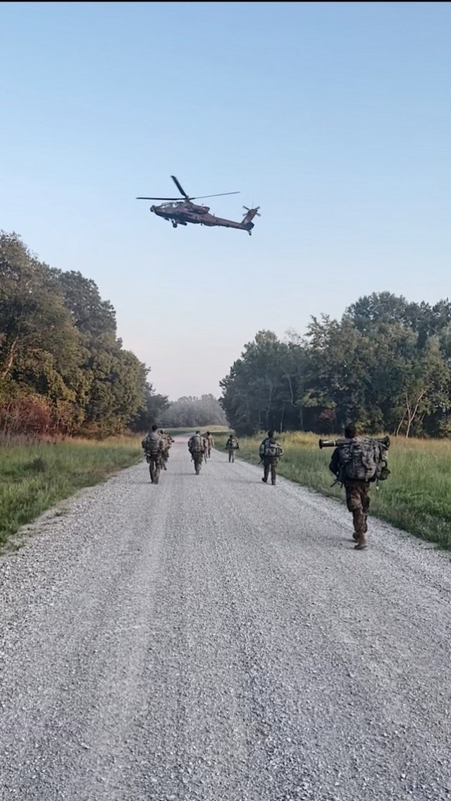Lieutenants of 1st Battalion, 187th Infantry Regiment, “Leader”,3rd Brigade Combat Team “Rakkasans” , 101st Airborne Division “Air Assault” conduct movement to establish a patrol base during a two-day training exercise known as the Leader Battalion Platoon Leader Academy for 29 lieutenants here on August 25th and 26th.