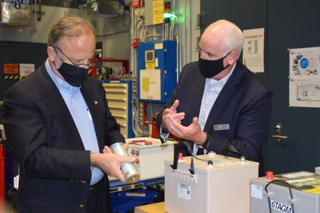 Dr. Larry Toomey explains the latest in battery development to the Senior Official Performing the Duties of the Assistant Secretary of the Army (Installations, Environment & Energy) (SOPDO ASA(IE&E)), Mr. Jack Surash.