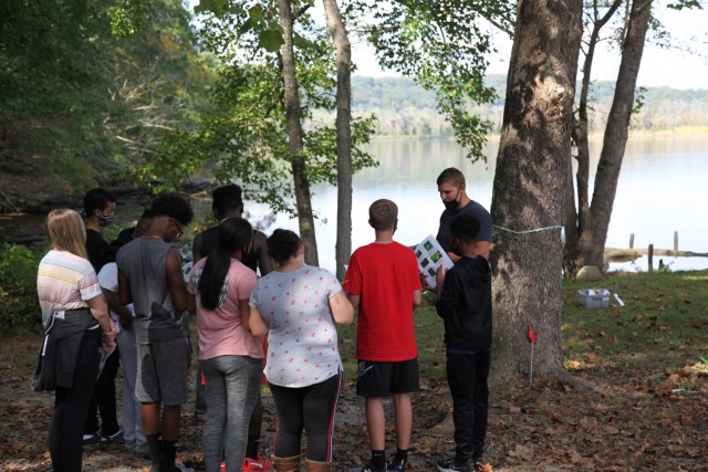 Students visit Hick’s Landing to learn environmental stewardship.

