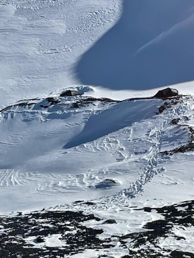 Alaska Army National Guard rescues 3 hunters from avalanche