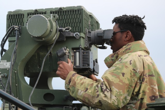4ID Stryker Brigade Combat Team tests Army’s newest mounted GPS devices