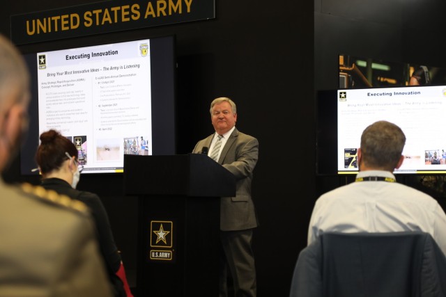 The Army Rapid Capabilities and Critical Technologies Office led a Warrior’s Corner presentation on Monday, Oct. 11, during the opening day of the Association of the United States Army’s Annual Meeting and Symposium. Mr. Stan Darbro, Deputy Director RCCTO, discussed current and future plans for the organizations critical efforts. 