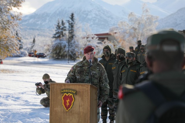U.S. Army Col. Jody Shouse, commander of the 4th Infantry Brigade Combat Team (Airborne), 25th Infantry Division, speaks at an opening ceremony for exercise Yudh Abhyas 21 Oct., 21, 2021, at Joint Base Elmendorf-Richardson, Alaska. Approximately 350 Indian Army troops and 400 U.S. paratroopers will participate in the two-week training event and learn to work together in Alaska’s unique environment. (U.S. Army photo by Sgt. Christopher Dennis)