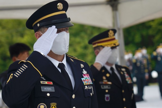 19th ESC honors the fallen