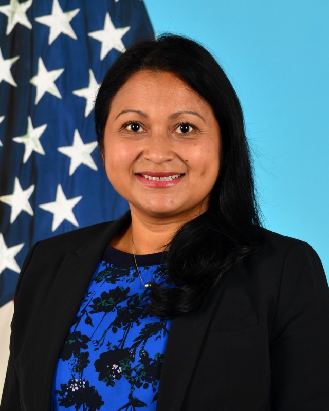 LRC Stuttgart transportation inspector gives voice, reassurance to military families on the move