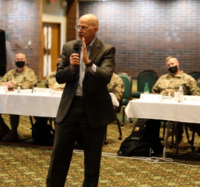 Brady Reed, director of federal healthcare at The Arbinger Institute, a global training and consulting firm, conducts a presentation about putting people first during Regional Health Command-Pacific&#39;s Fall Commander&#39;s Conference, Joint Base Lewis-McChord, Washington, Nov. 3. 