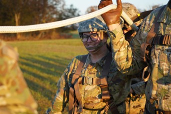 Commanding general offers new soldier a unique air assault experience