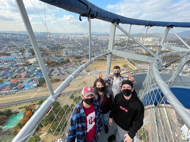 U.S. Army Garrison Humphreys Soldiers overlook Suwon, South Korea, from a 150-meter-high helium air balloon during a city tour Nov. 13, 2021. (Courtesy photo)