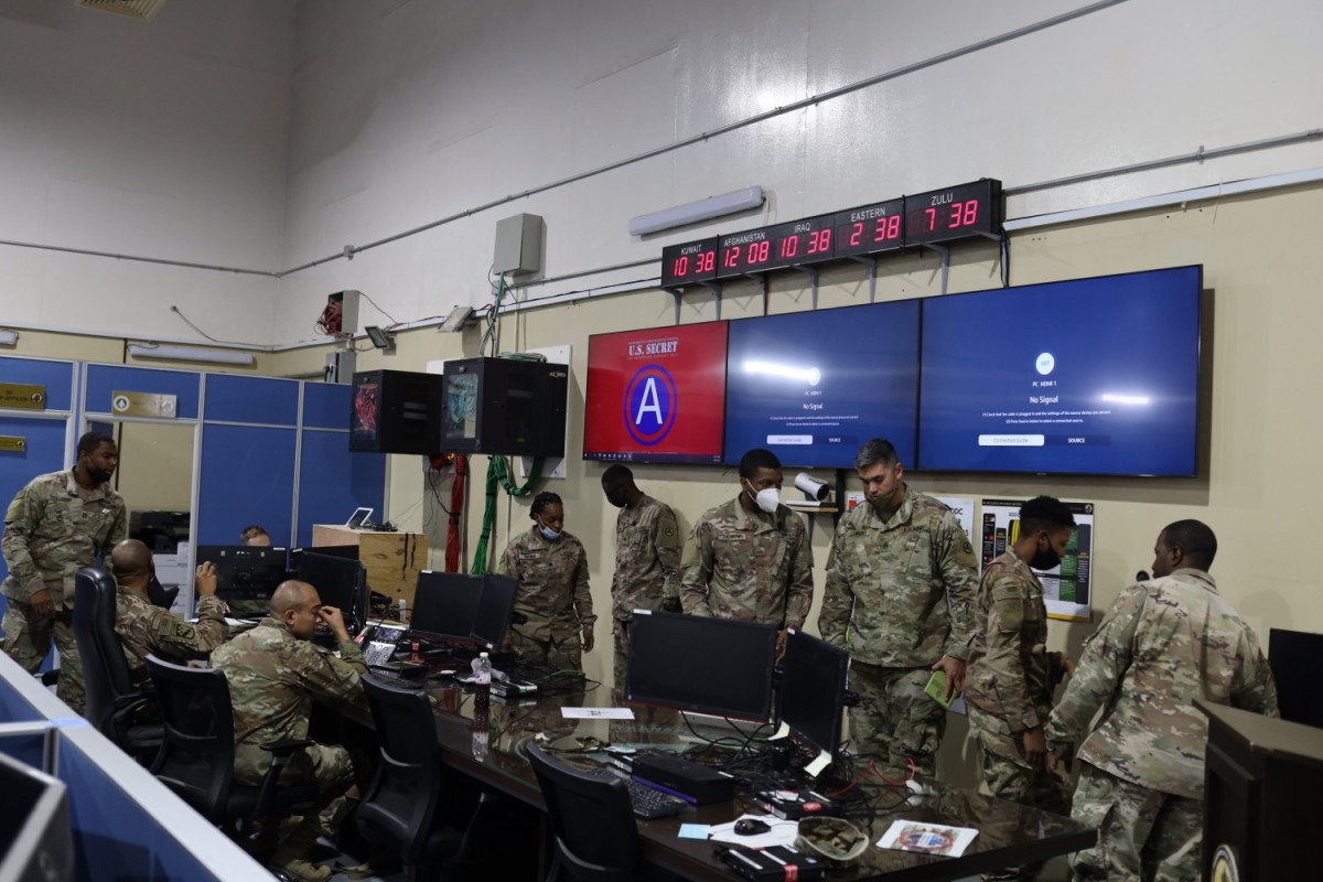 1st-tsc-soldiers-at-camp-arifjan-test-jump-toc-capability-article