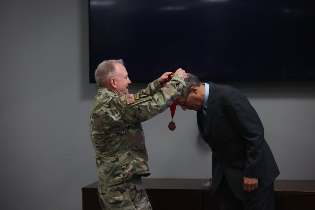 IMCOM Honors Stalwart Professionals | Article | The United States Army