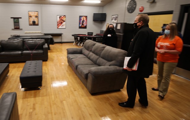 Boys, Girls Clubs of America CEO visits Fort Knox’s Devers youth center