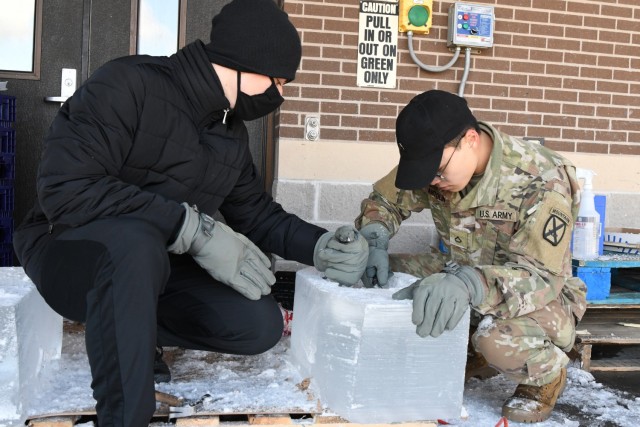 Fort Drum culinary specialist cook up holiday feast for thousands