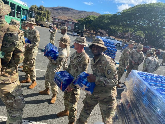 Soldiers deliver bottled water to Aliamanu Military Reservation and Red Hill residents in response to the ongoing water crisis.
