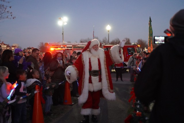Santa arrives at the annual Fort Knox Christmas tree lighting ceremony Dec. 2, 2021 in a Fort Knox Fire Department truck.
