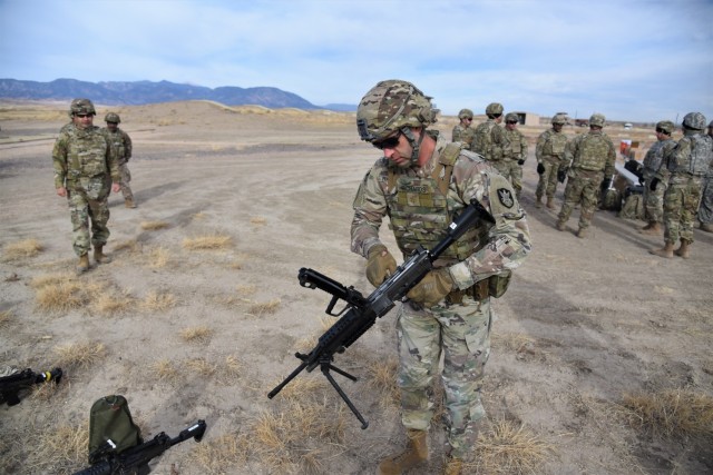 'Home on the range': Qualifying on the Squad Automatic Weapon | Article ...