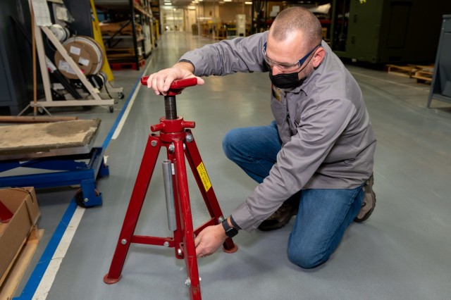Safety program at Tobyhanna makes the grade
