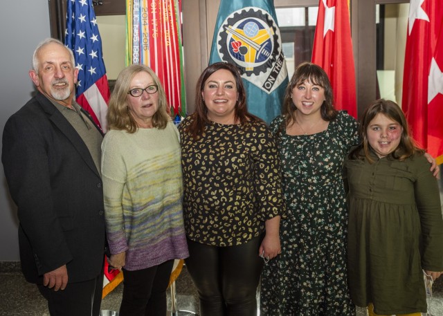 ASC bids farewell to SES ‘plankholder’