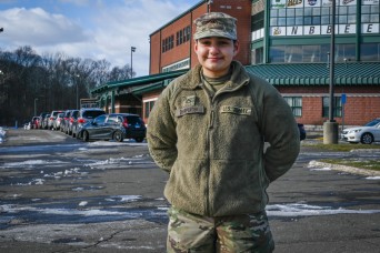Connecticut Guardsman volunteers to support COVID-19 response