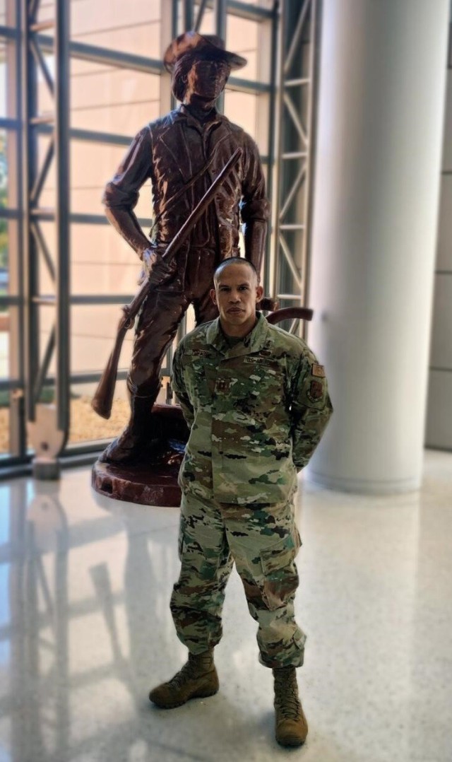 New Mexico Guardsman assists woman suffering seizures