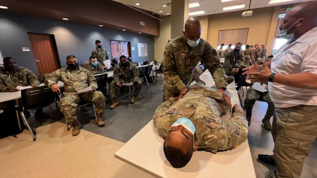 NY National Guard Soldiers, Airmen train as EMTs