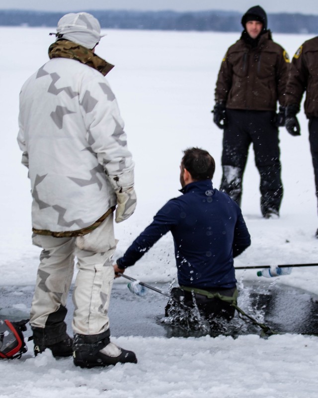 20th Special Forces Group arctic jump