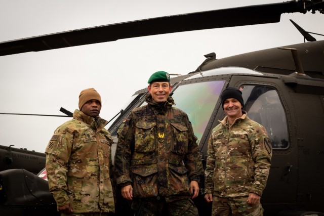 Brig. Gen. Heico Hübner visits U.S. Army aviation partners at Allied Spirit 22