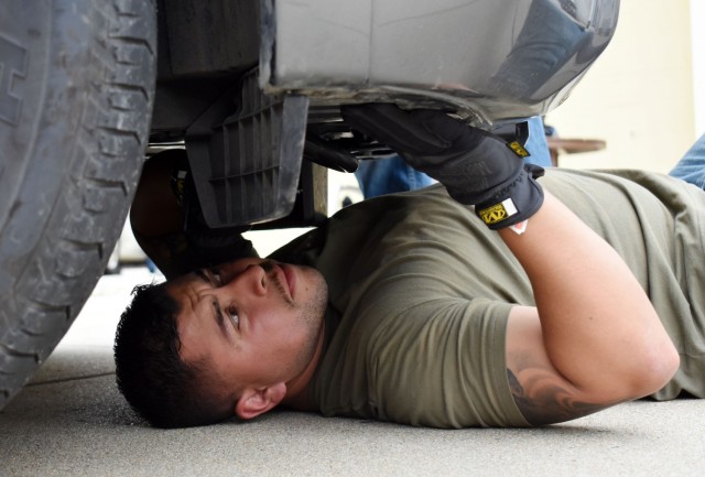 Presidio of Monterey law enforcement, security personnel sharpen vehicle search skills