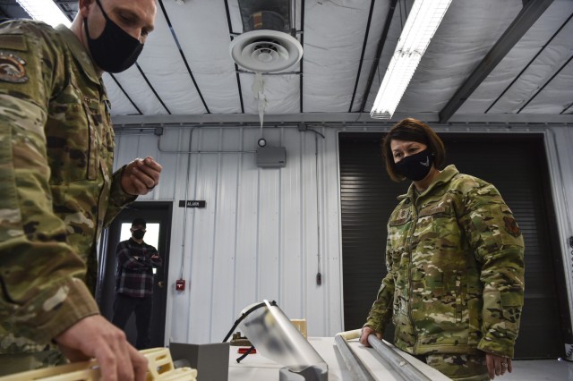 Bass highlights Army-Air Force integration during JBLM visit