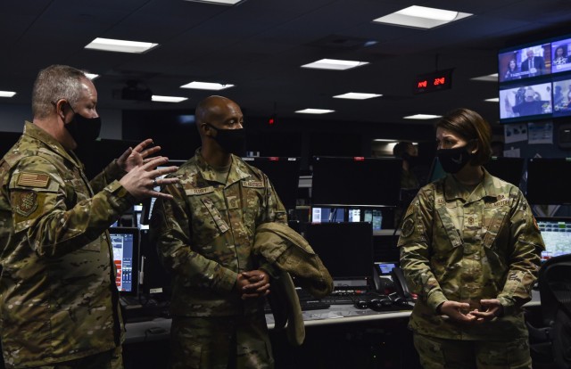 Bass highlights Army-Air Force integration during JBLM visit