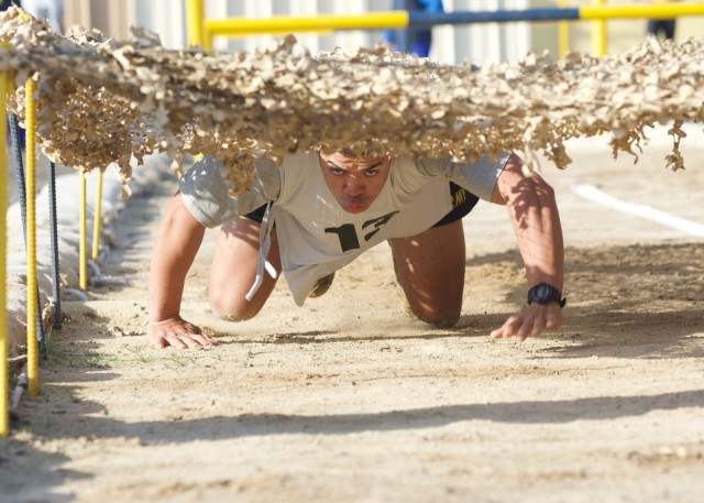 TF Hurricane Soldiers Compete in Kuwait Military Pentathlon