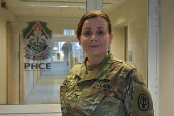 PHCE Nurse awarded the Military Health System Military Nursing Leadership Excellence Award