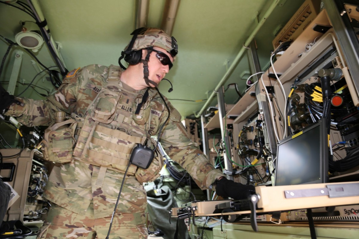 Pilot Data From Soldiers Informs On-the-move Network Modernization For ...