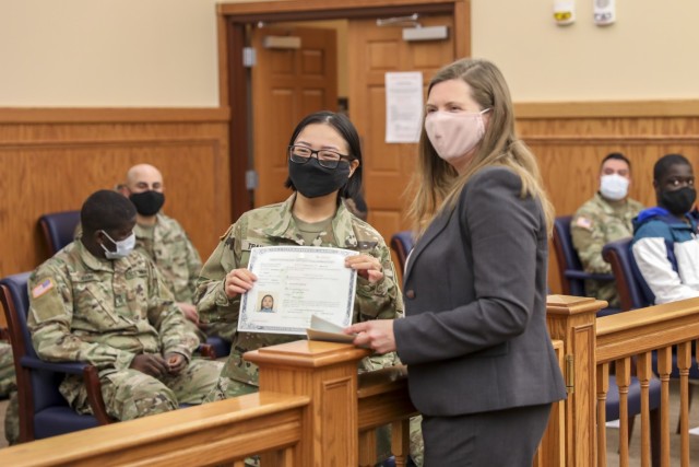 1ID Soldiers Become U.S. Citizens during Naturalization Ceremony