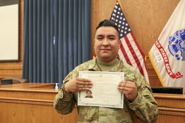 1ID Soldiers Become U.S. Citizens during Naturalization Ceremony