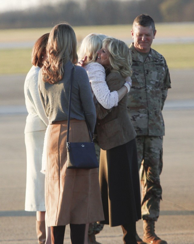 First Lady visits Fort Campbell Families of deployed Soldiers