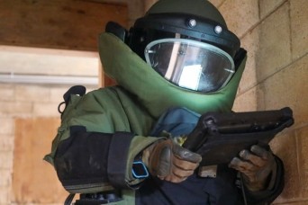 Explosive Ordnance Disposal leaders capture lessons learned from combat training