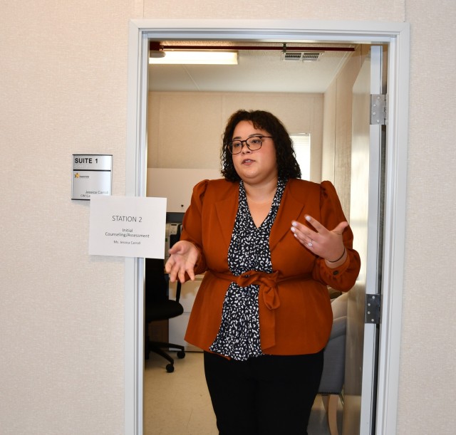 Lead Transition Assistance Program Counselor Jessica Carroll briefed five senior enlisted service members from the Headquarters Battalion U.S. Army at the TAP open house Friday, March 18.