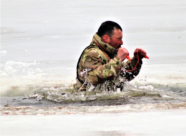 25 Airmen among graduates in Fort McCoy’s Cold-Weather Operations Course class 22-05