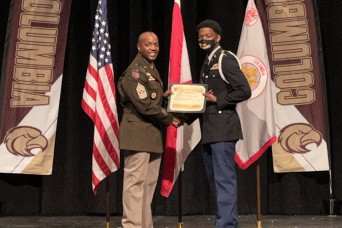 USASAC CSM recognizes JROTC cadets
