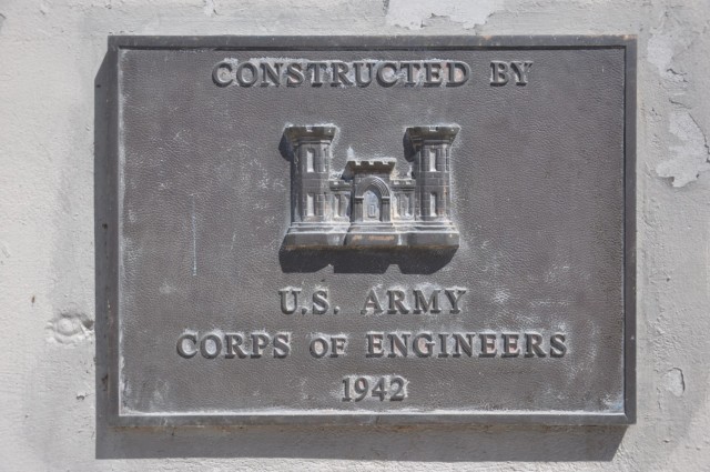 LA, Philadelphia engineers conduct hydraulic steel structure inspection at Sepulveda Dam