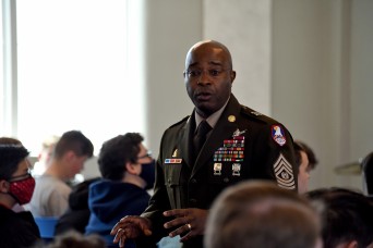 SMDC CSM talks cyber with local high school students