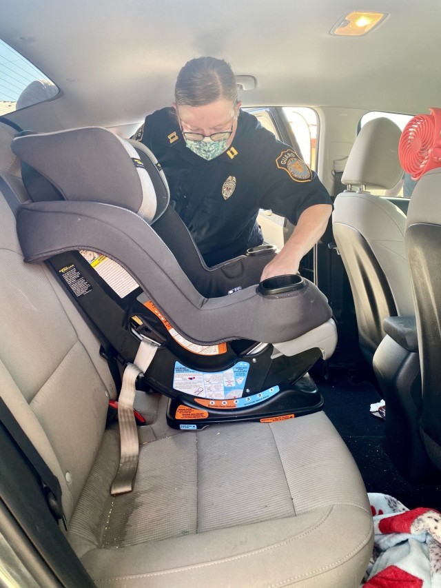 Car seat and heat safety reminder for caretakers