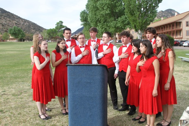 Star Spangled Banner Singers