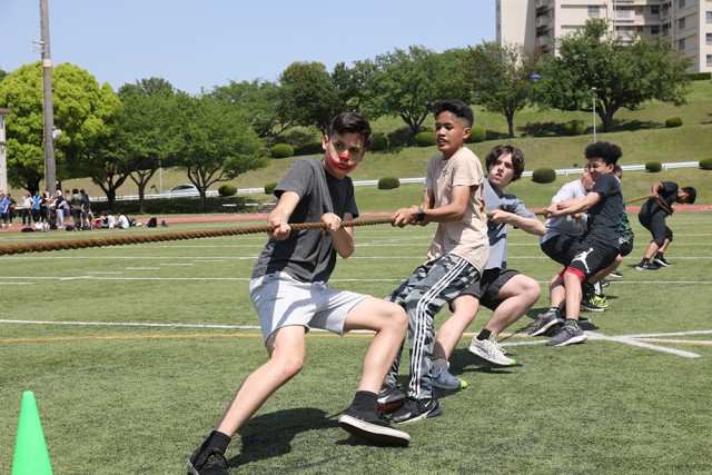 Zama Middle High School field day builds camaraderie, celebrates Month of the Military Child