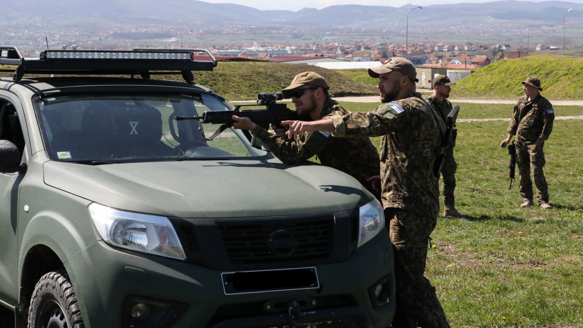 Batalhão do Exército dos EUA lidera força multinacional durante operações de apoio à paz em Kosovo |  Artigo