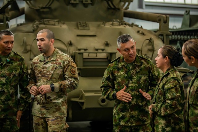 U.S., Colombian senior non-commissioned officers conduct PISAJ 16 engagement