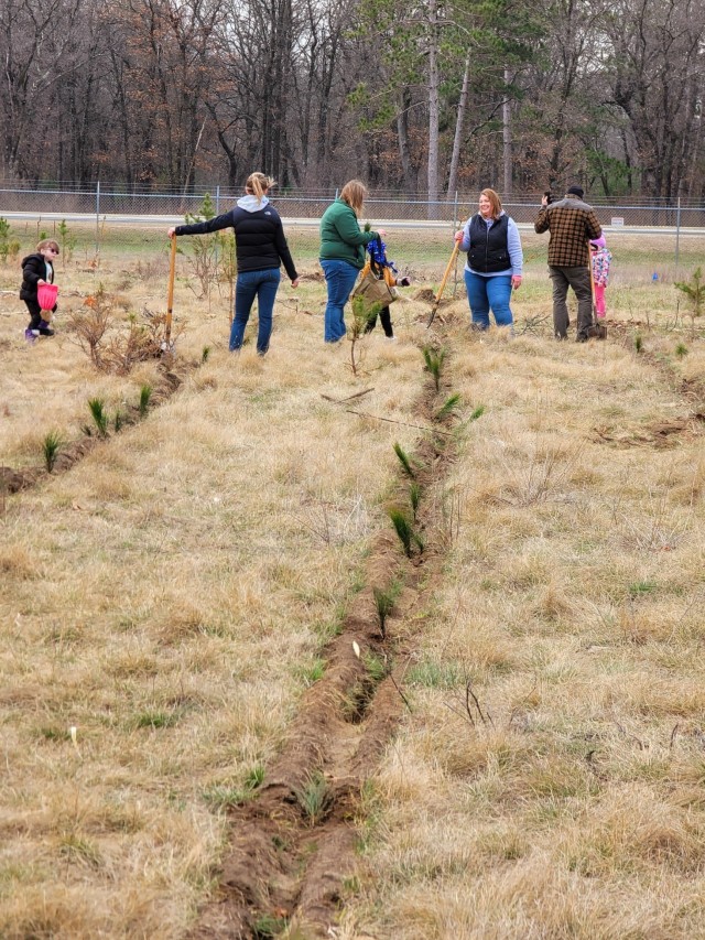 Dozens attend Fort McCoy’s 2022 Arbor Day observance, tree planting