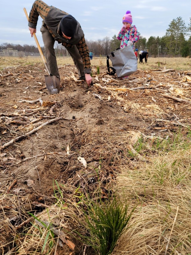 Dozens attend Fort McCoy’s 2022 Arbor Day observance, tree planting