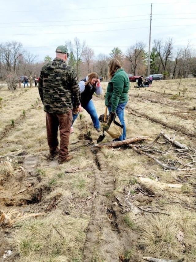 Dozens attend Fort McCoy’s 2022 Arbor Day observance, tree planting