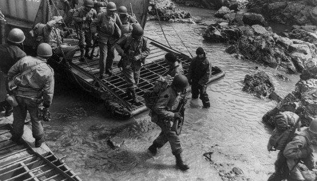 American soldiers coming ashore on Attu.
